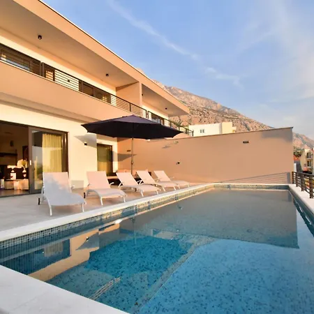 Holiday home Holiday Zoran By Interhome *